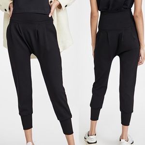 Port De Bras Jazmin Cropped Pull On Pants Joggers: Black